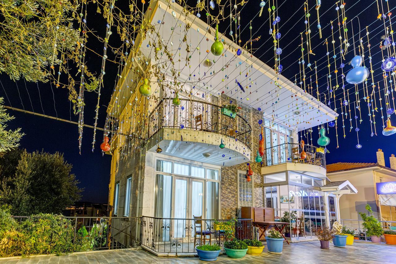Nefes Hotel Ayvalik Exterior photo