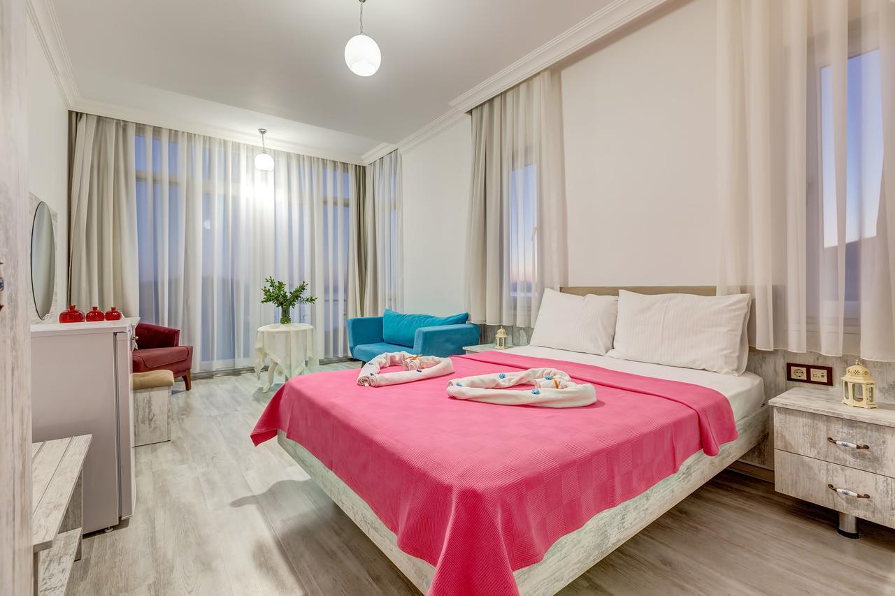 Nefes Hotel Ayvalik Exterior photo